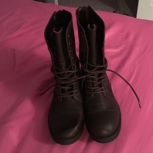 Brown combat boots💕😍