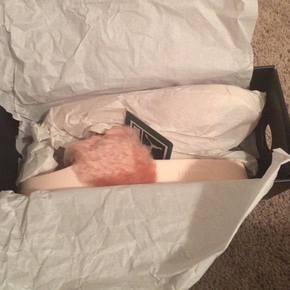 Leadcat Fenty Shell Puma Slippers - Picture 3 of 4