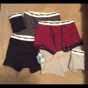 NEW - 6 Pair Men's Boxer Briefs