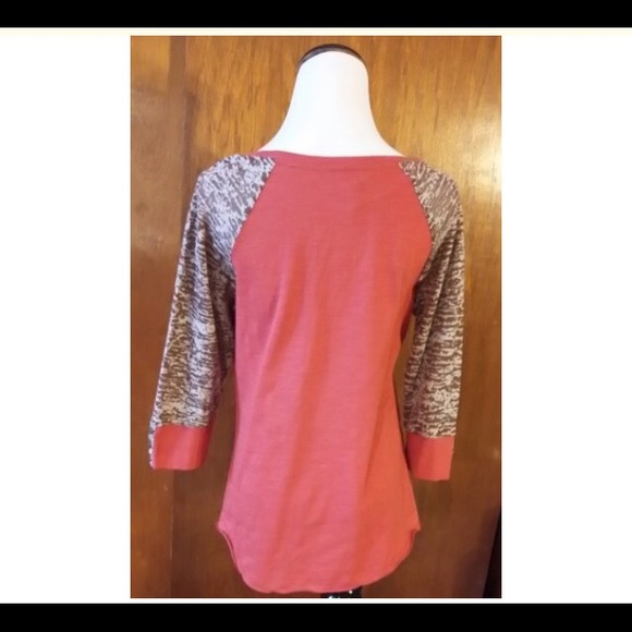 NWT tee - Picture 2 of 3