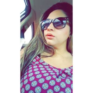 Meet your Posher, Ciera