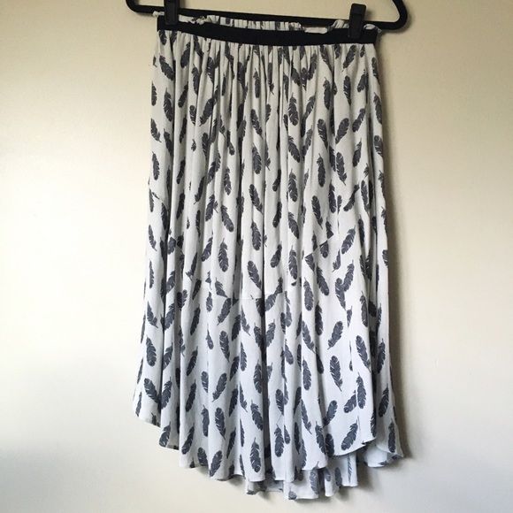 H&M Grey Feather Full Skirt