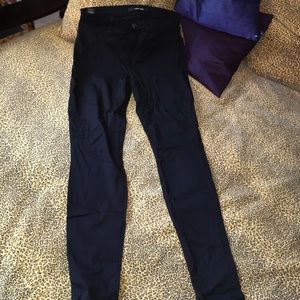 J Brand Luxe Sateen "Super Skinny" sz. 29 in black