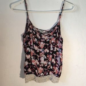 Tank top pink floral shirt with ruffles