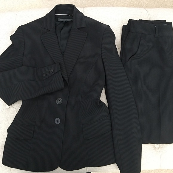 Anne Klein Jackets & Blazers - ✅Anne Klein Suit Set Size 2