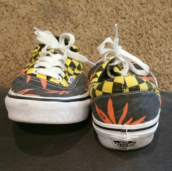 Vans Era's in Totally-@we$ome checkeRed! - Picture 3 of 3