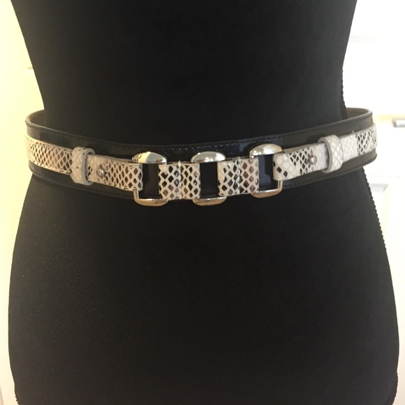 White House Black Market leather reptile belt - Picture 1 of 4