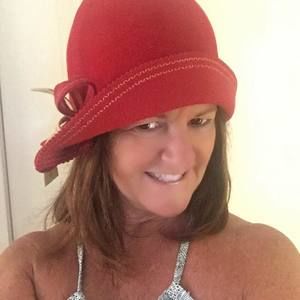 Meet your Posher, Lynne