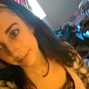 Meet your Posher, Sara lynn