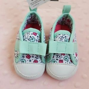 ***NEW*** NEWBORN CARTER'S SHOES