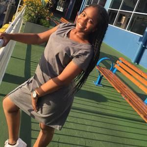Meet your Posher, Steph