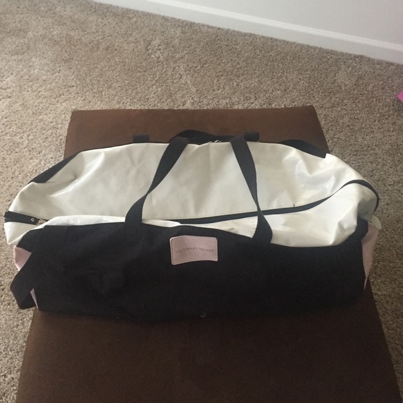 Victoria secret duffle bag