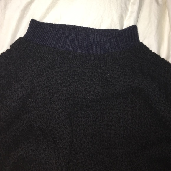 Urban Outfitters Sweater - Picture 2 of 2