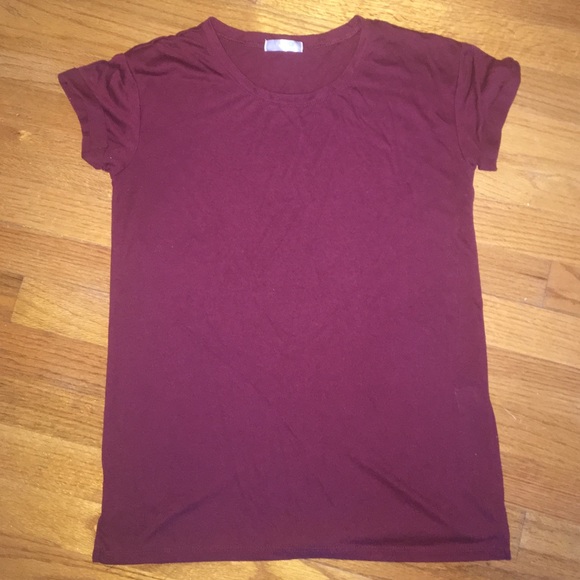 Maroon cuffed tee