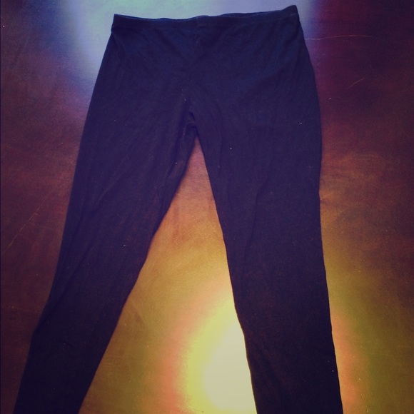 Essential Black Leggings