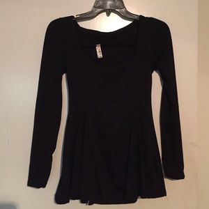 Long sleeve black peplum top