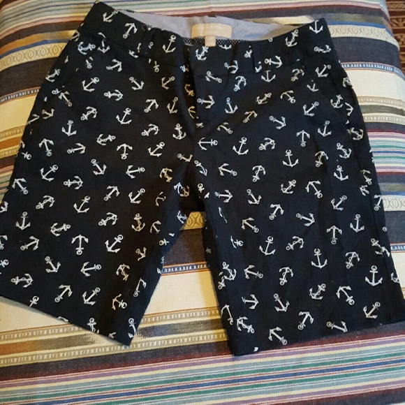 Nautical bermuda shorts