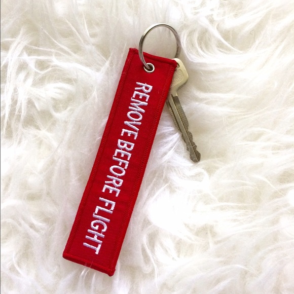 Remove Before Flight Red Keychain - Picture 1 of 1
