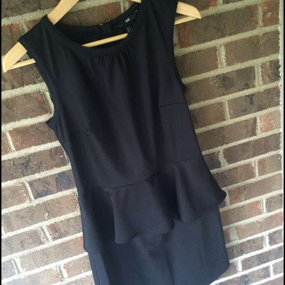 H&M Dresses & Skirts - 🕶 Peplum H&M dress