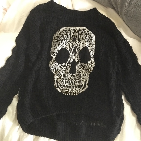 LF skull sweater