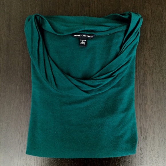 Banana Republic | Green Top