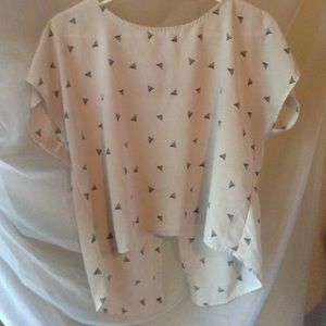 Cute cream crop top💋💋💋