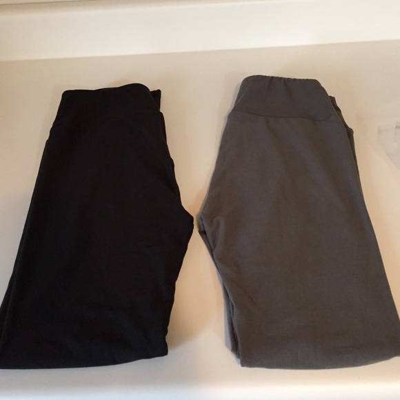 Lularoe 2 pair OS Leggings. 1 Black, 1 Grey