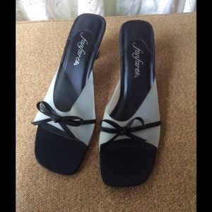Fanfares Ribbon heels Size 9