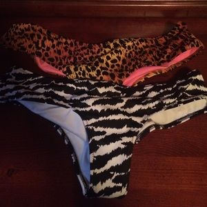 Vs scrunched bottoms ."zebra" pair & "cheetah"