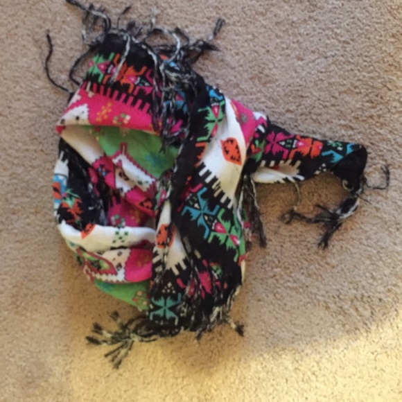 Scarf - Picture 3 of 3