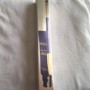 Stila brow kit.