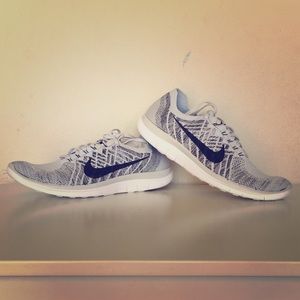Nike Free 4.0 Flyknit "pure platinum" size 10.5