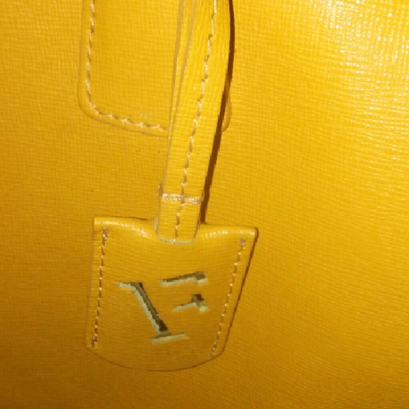 Mustard handbag