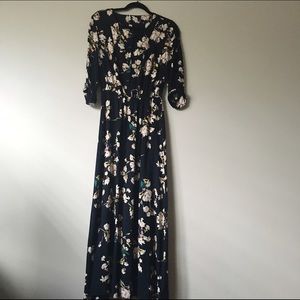 🌷Black Floral Maxi 3/4 Sleeve Dress🌷