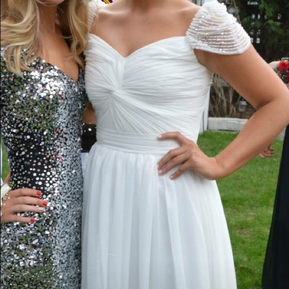 Cap sleeve custom made gown - Picture 4 of 4