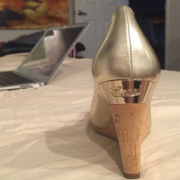 Gucci gold wedges - Picture 2 of 3