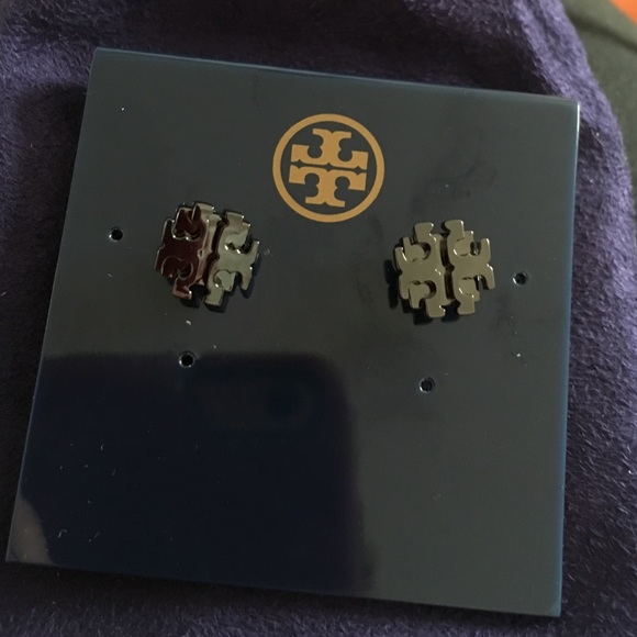 Tory Butch small T logo gunmetal earrings