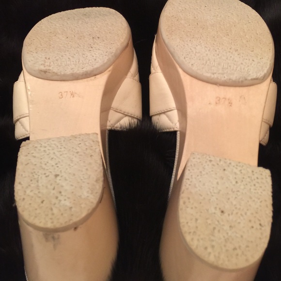 Chanel cream sandals - Picture 4 of 4