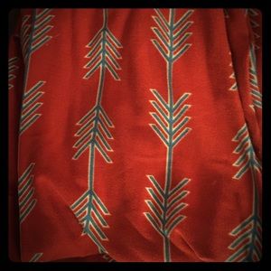 Arrow T&C Lularoe leggings!