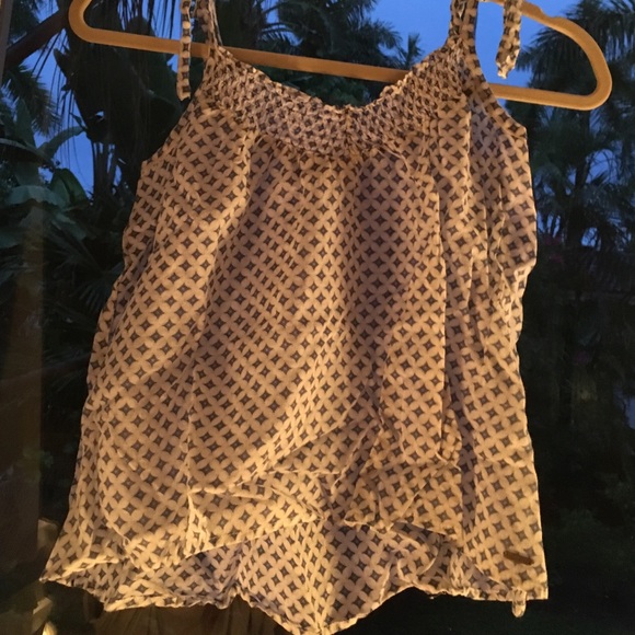 Hollister Top