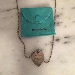 Authentic Tiffany & Co. Heart Tag Pendant Necklace Authentic Tiffany & Co. Heart Tag Pendant Necklace