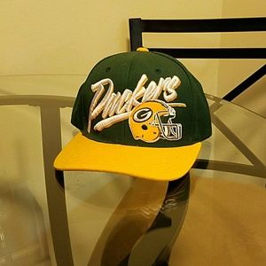 Green Bay Packers snap back