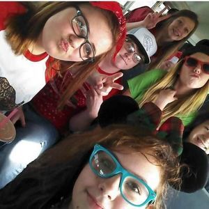 Meet your Posher, Kameron paige