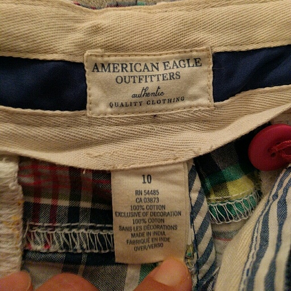 American Eagle Shorts (10) - Picture 2 of 4