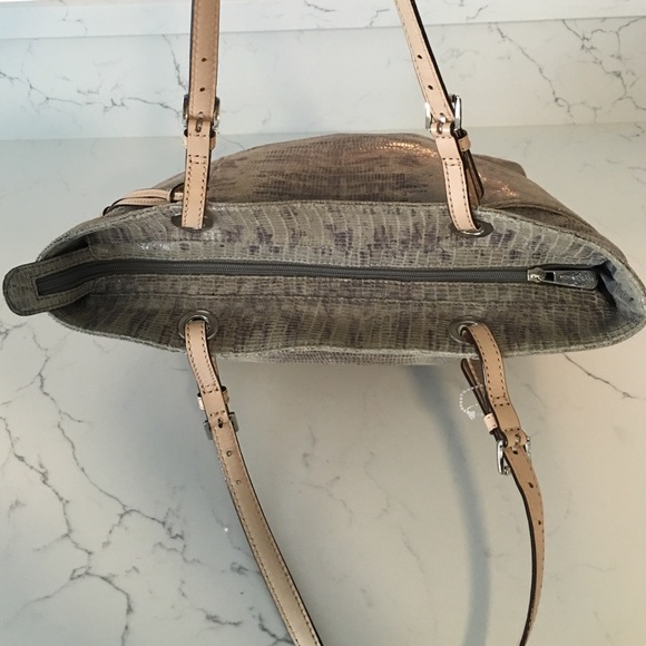 ✨Michael Kors✨ Snakeskin Tote