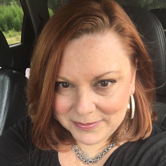 Meet your Posher, Tina