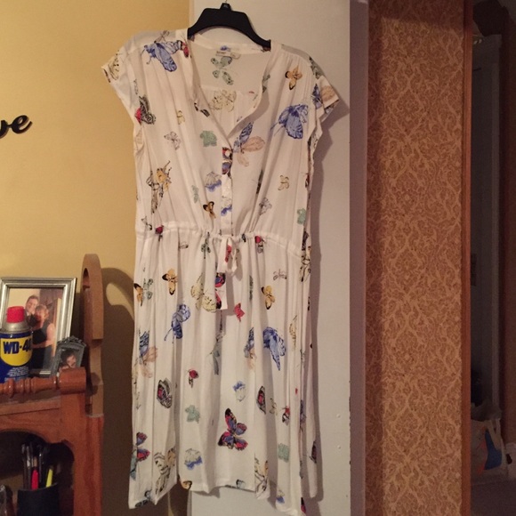 Old Navy White Button-Front Butterfly Dress - Picture 4 of 4