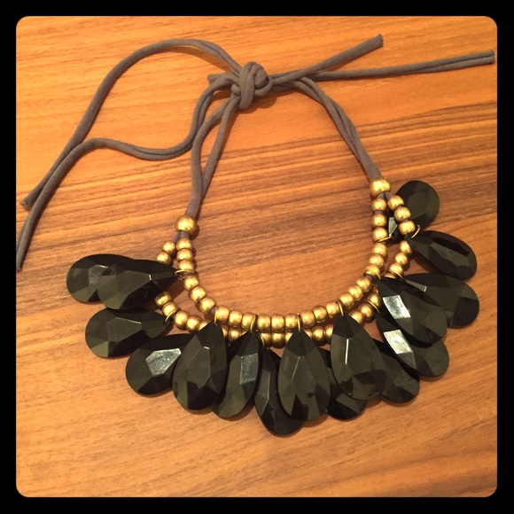 Jewelry - Bold, funky tie necklace