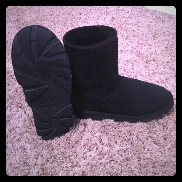 ugg essential short waterproof ugg essential short waterproof