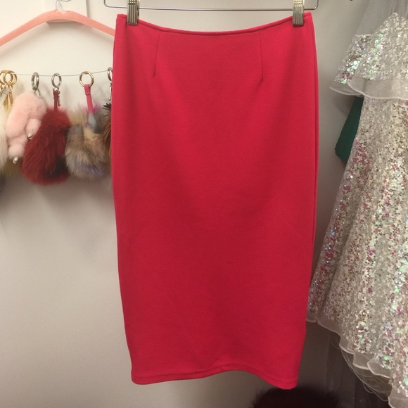 slim skirt - Picture 1 of 3